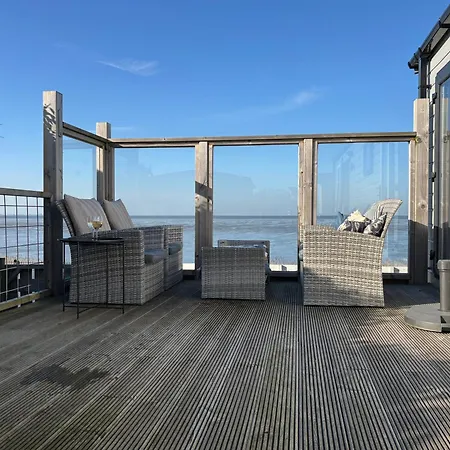 Noa Aan Zee *