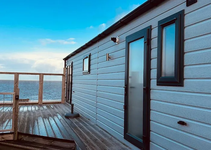 Noa Aan Zee Camping *